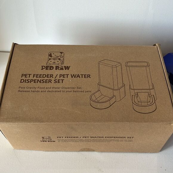 PED PAW Dogs and Cats Automatic Feeder and Water Set - Picture 7 of 7